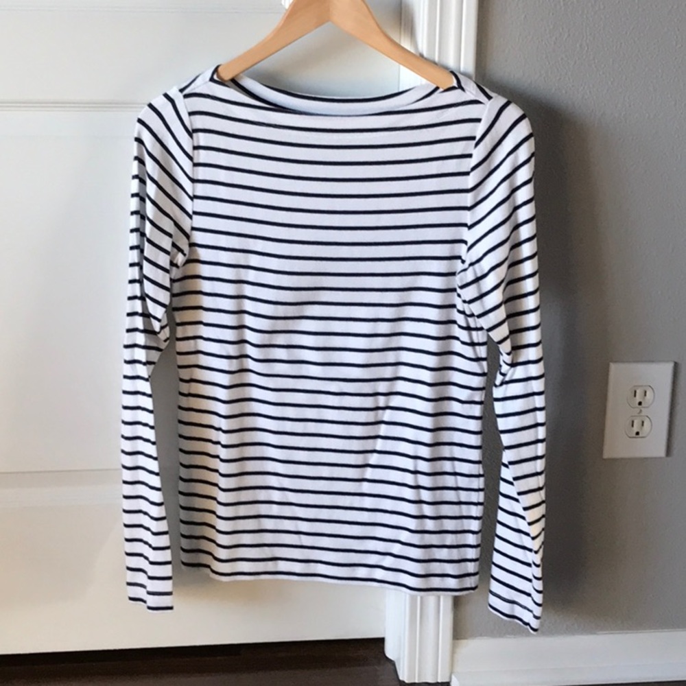 Long Sleeve Gap shirt